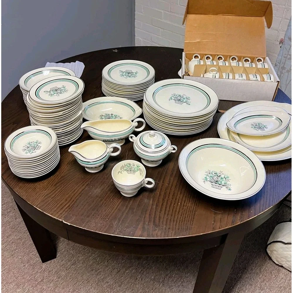 Vintage 1941 Taylor Smith Taylor 8414 Dinnerware Set – 90+ Pcs Basket of Flowers